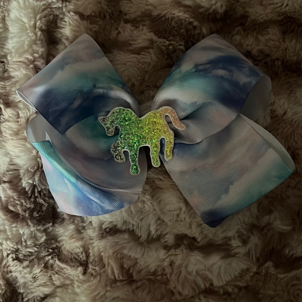 Jojo bow with unicorn